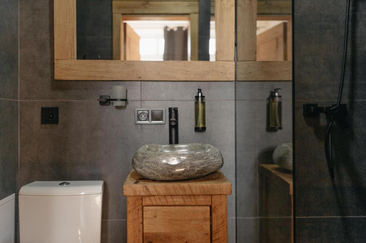 Hotel Dynasty Kamianets-Podilsky Extérieur photo