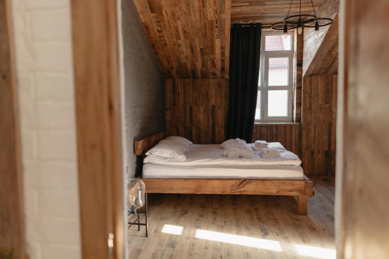 Hotel Dynasty Kamianets-Podilsky Extérieur photo